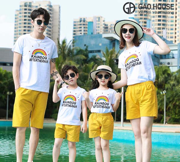 Áo gia đình đi biển in hình cầu vồng Gạo House GF1870063