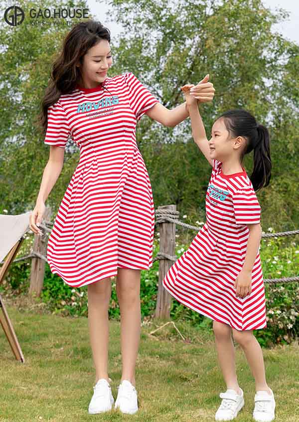 Áo gia đình kẻ sọc