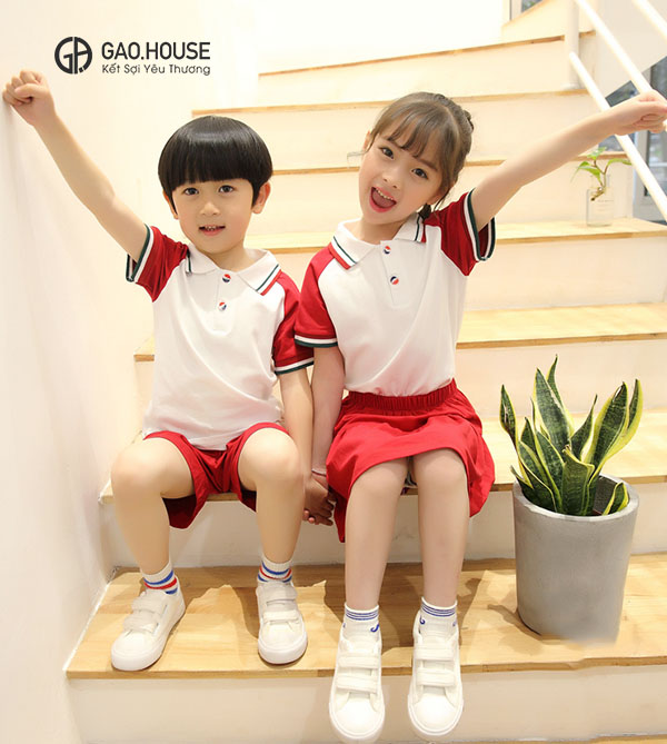Set đồng phục mẫu giáo màu trắng phối cầu vai đỏ GUM1970016