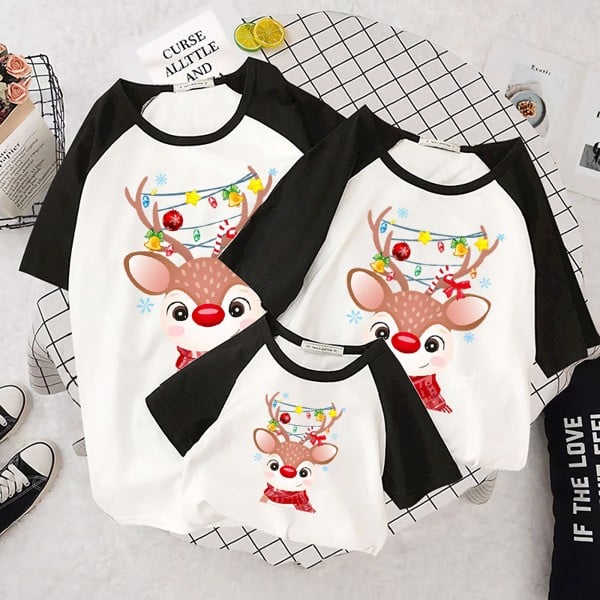 Áo gia đình Noel in hình Tuần lộc lộng lẫy GF1824106