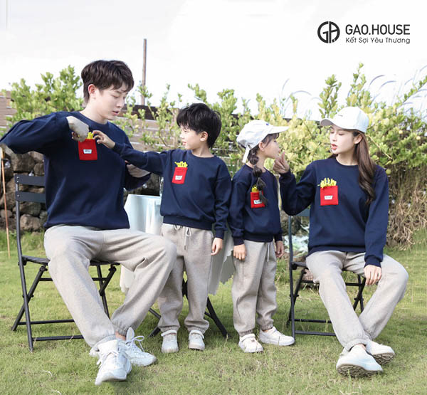 Áo sweater gia đình mùa đông