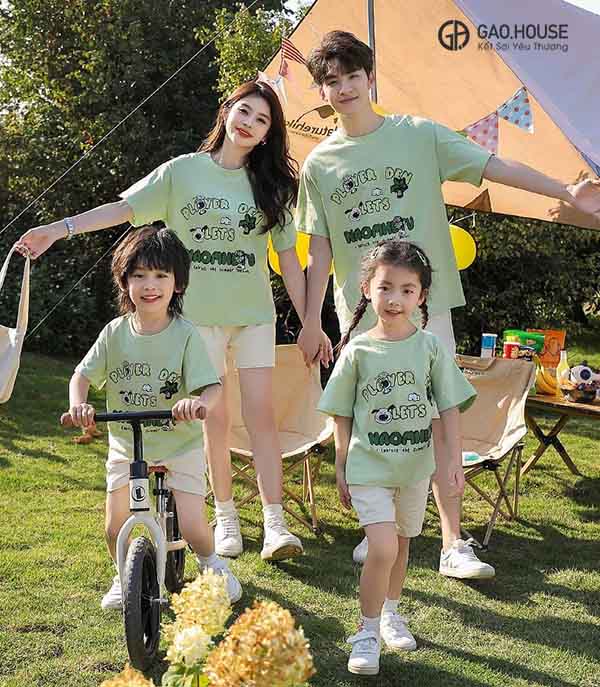 Áo thun gia đình cổ tròn tone xanh nhẹ dịu